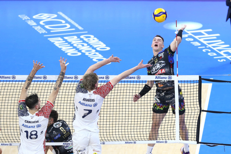 World Championship Hero